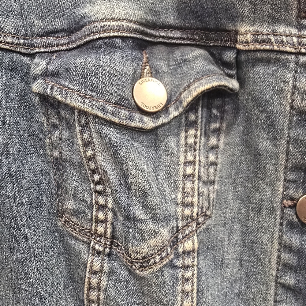 Liverpool Jeans Company Women’s Denim Jacket Blue Button Front Size M - Picture 7 of 12